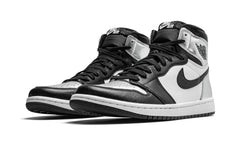 AIR JORDAN 1 RETRO HIGH OG "SILVER TOE"