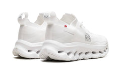 ON RUNNING CLOUDTILT "LOEWE ALL WHITE"