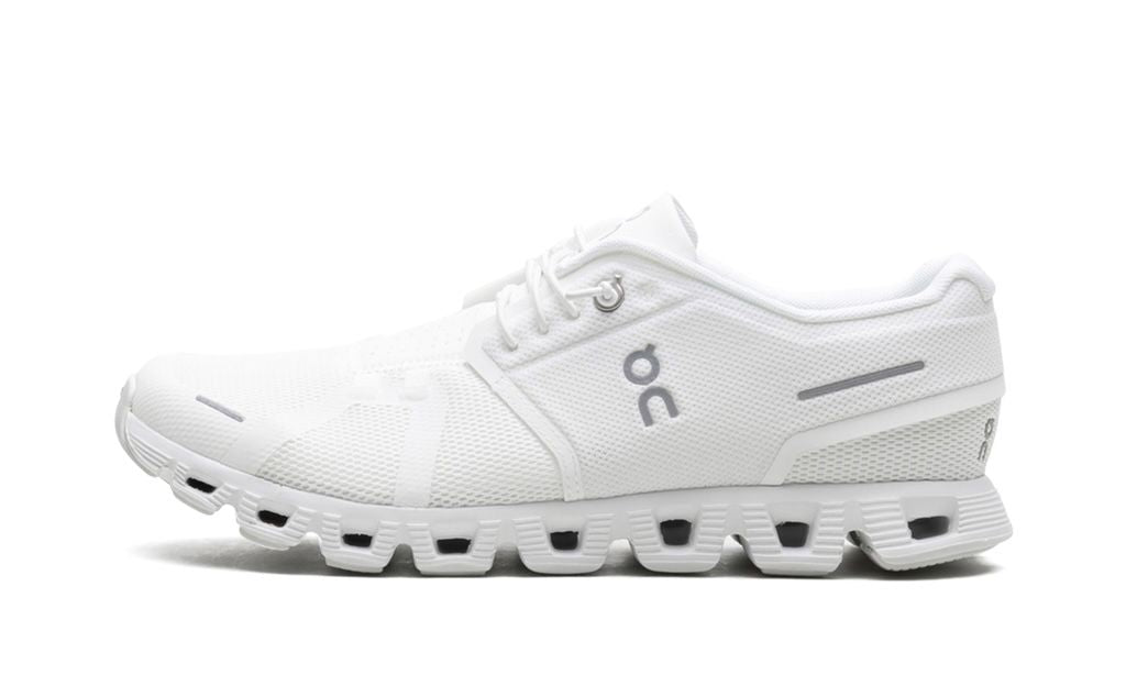 ON RUNNING CLOUD 5 "ALL WHITE"
