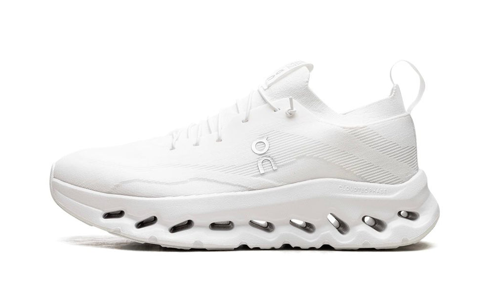 ON RUNNING CLOUDTILT "LOEWE ALL WHITE"